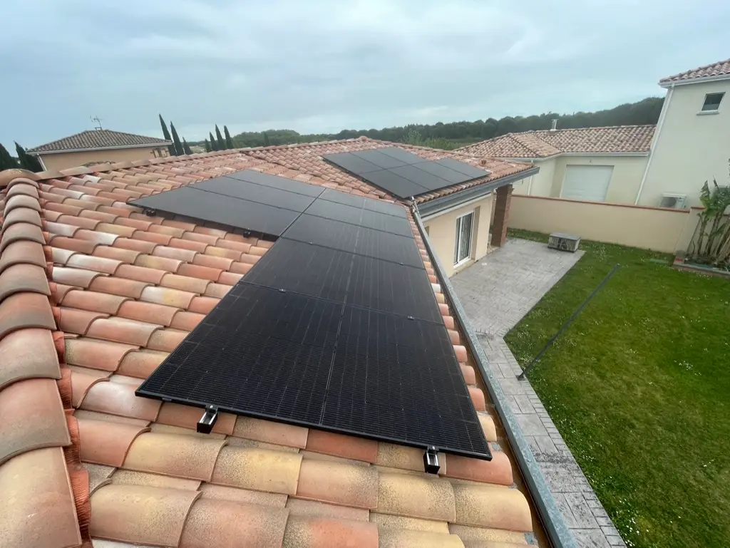 9Kwc de panneaux solaires posés à Fonsorbes sur une maison individuelle en autoconsommation